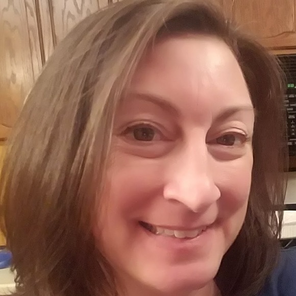 Meet your Posher, Tara - Picture 1 of 1